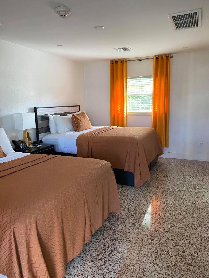 Captiva Beach Resort Point O'Rocks 외부 사진