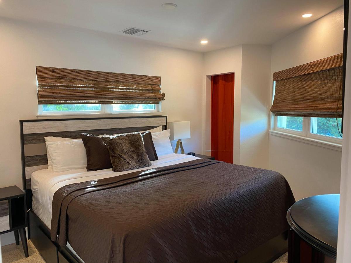 Captiva Beach Resort Point O'Rocks 외부 사진